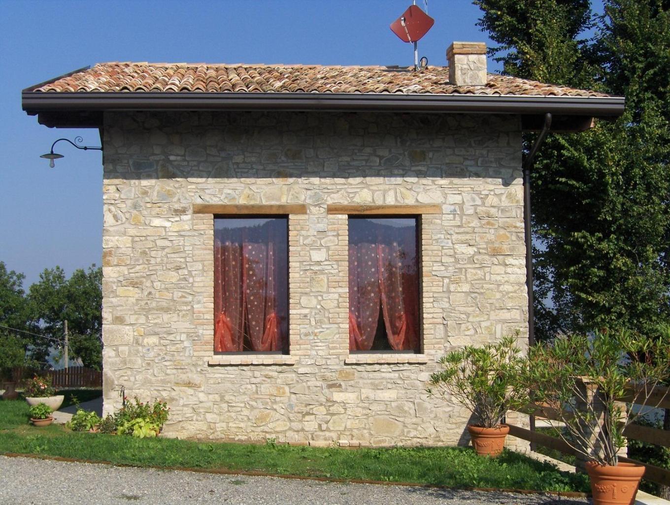 L'Angolo Di Verlano Canossa ภายนอก รูปภาพ